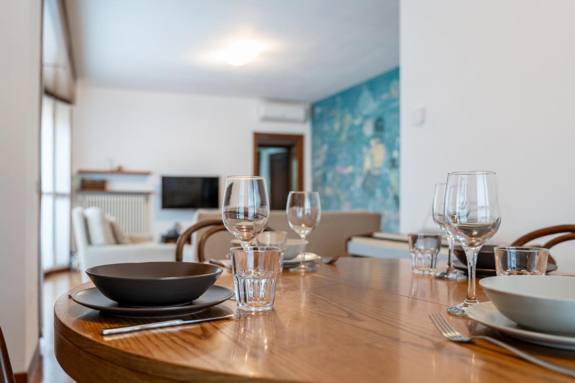 Spacious Bright Apartment Near City Center And Como Lake With Air Conditioning Lecco Luaran gambar