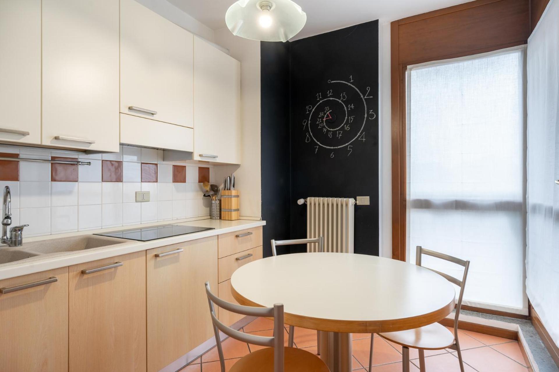 Spacious Bright Apartment Near City Center And Como Lake With Air Conditioning Lecco Luaran gambar