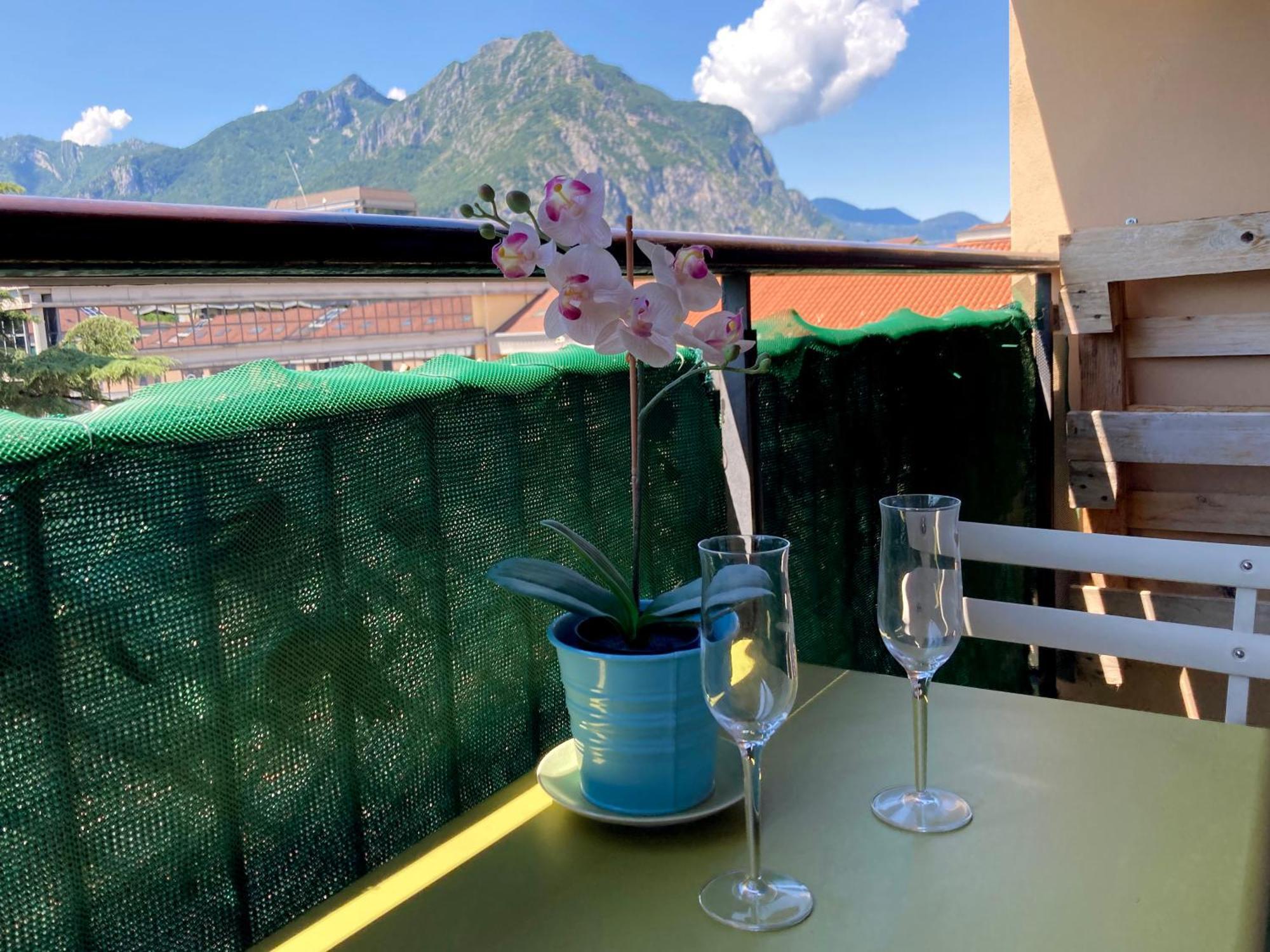 Spacious Bright Apartment Near City Center And Como Lake With Air Conditioning Lecco Luaran gambar